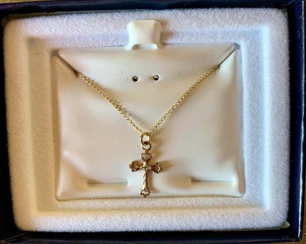 NIB 14KT Gold Filled Fleur De Leur Cross Necklace